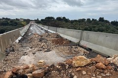 Ponte Lama, il Comune: «Lavori in corso e nel rispetto dei tempi»