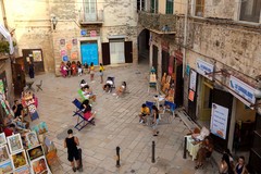 10mila libri al borgo, domenica i primi "Consigli di lettura al tramonto"