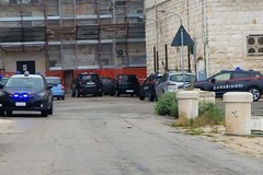 Elicottero e blitz dei Carabinieri all’alba nel porto di Bisceglie