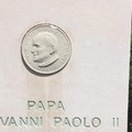 Ripulita la stele di San Giovanni Paolo II