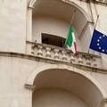 Bandiere a mezz’asta a Palazzo di Città in memoria dei Carabinieri scomparsi a Castel d’Azzano