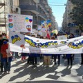 «Siamo la carovana dei pacifici», marcia del secondo circolo "Caputi "