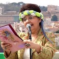 La poetessa Antonella Pagano ospite venerdì della mostra  "Omaggio alla bellezza "