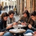 Gli studenti di Bisceglie e Trani protagonisti della campagna contro la dipendenza digitale