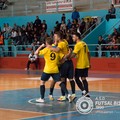 Ingenuità, errori e polemiche: Futsal Bisceglie beffato dal Meta nel big match del PalaDolmen