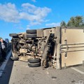 Incidente sulla 16 bis, traffico bloccato