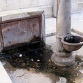 Batteri nell'acqua, bloccata l'erogazione della fontana di via San Lorenzo