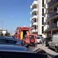 Vigili del fuoco in azione in via dei confezionisti