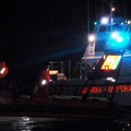Peschereccio in avaria soccorso dalla Guardia Costiera