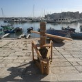 Restaurato l'argano in legno di via La Spiaggia