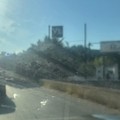 Auto in fiamme sulla Molfetta-Bisceglie, all'ingresso della città
