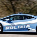 l Pullman Azzurro con l’Atv Lamborghini della Polizia di Stato e stand della Polizia Scientifica al Waterfont di Bisceglie