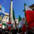 Conte-bis chiede la fiducia alla Camera, Fratelli d'Italia e Lega in piazza