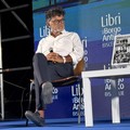 Veneziani torna a Bisceglie e racconta il «Sud dell'anima» a  "Libri nel Borgo Antico "