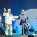 Premio a Universo Salute nella serata apoteosi di Massimo Ranieri 