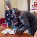 Progetto “Isid’oro”, sottoscritto a Bisceglie il primo patto di accoglienza
