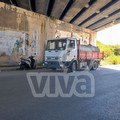 Incidente in via Lama di Macina: scontro tra camion e moto