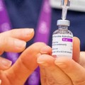 Vaccini, prenotazioni over 40 a rilento