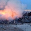 Incendio in un autoparco a Bisceglie: morto un uomo