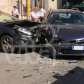 Brutto incidente in via Imbriani: mezzi distrutti, un ferito