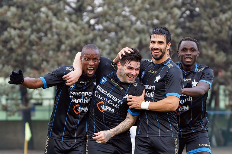 Bisceglie calcio, esultanza. <span>Foto Emmanuele Mastrodonato</span>