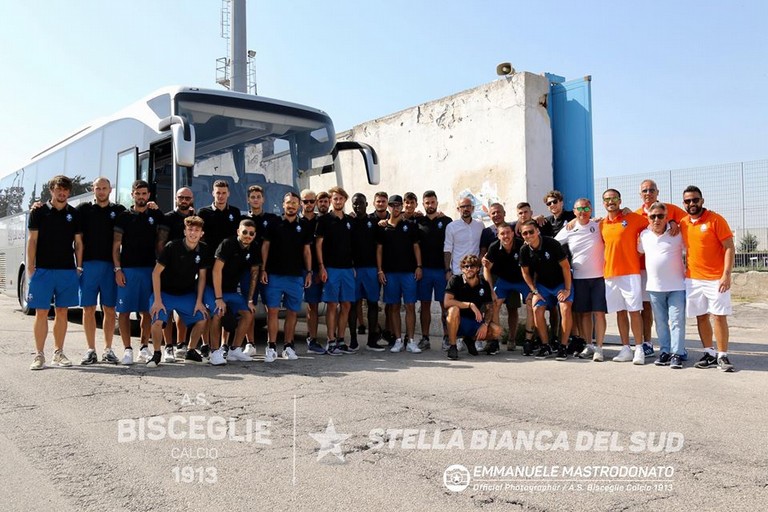 Bisceglie calcio partito per il ritiro in Abruzzo. <span>Foto Emmanuele Mastrodonato</span>