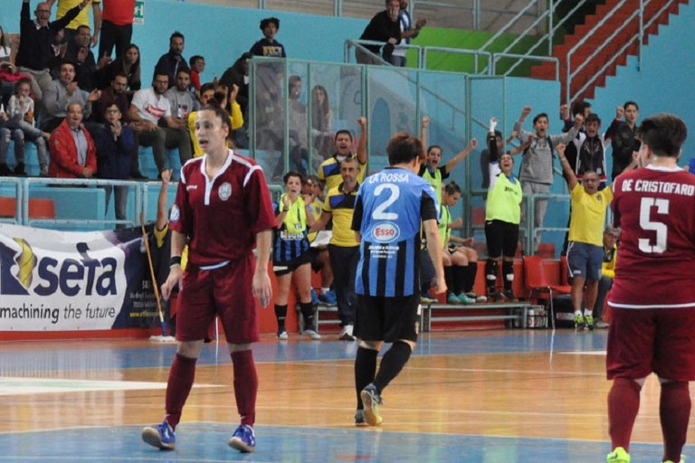 L'esultanza della panchina nerazzurra. <span>Foto Michele Liseno</span>