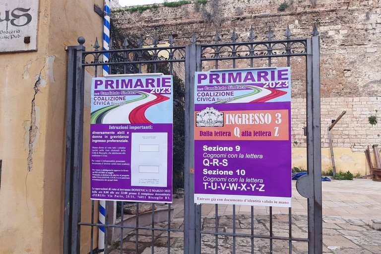 Bisceglie, ingresso dei seggi per le primarie Angarano-Silvestris