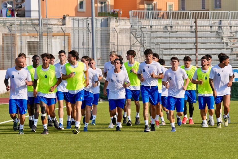Bisceglie raduno. <span>Foto Emmanuele Mastrodonato</span>