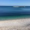 Bisceglie, paura in mare: bimbo trascinato al largo, salvato da un finanziere fuori servizio