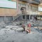 Incendio in via della Libertà, intervento provvidenziale di un giovane