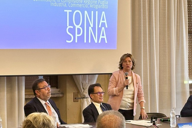 tonia Spina