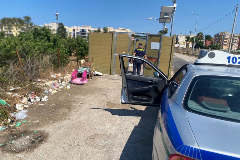 Abbandono rifiuti controlli