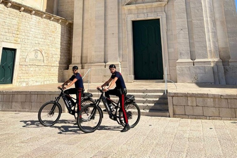 Carabinieri in e-bike
