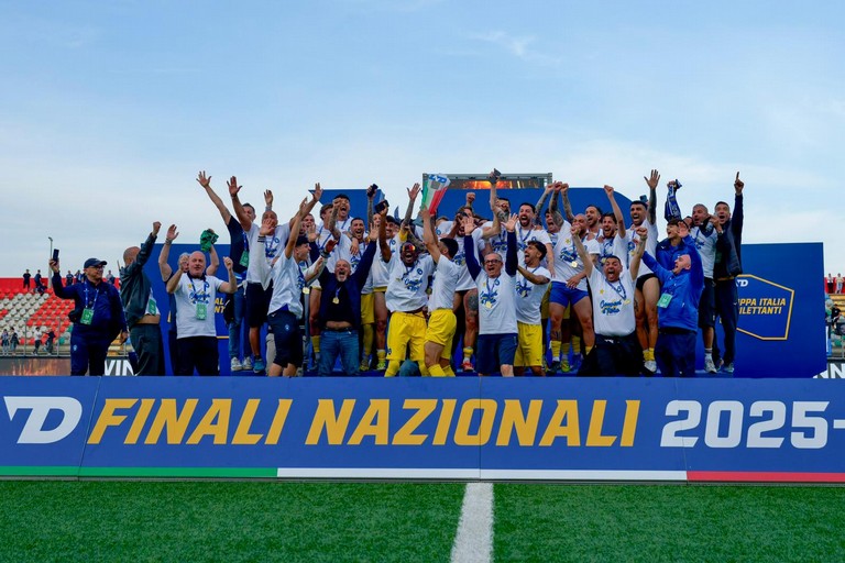 Il Bisceglie conquista la Coppa Italia Eccellenza: battuto il Montecchio ai supplementari