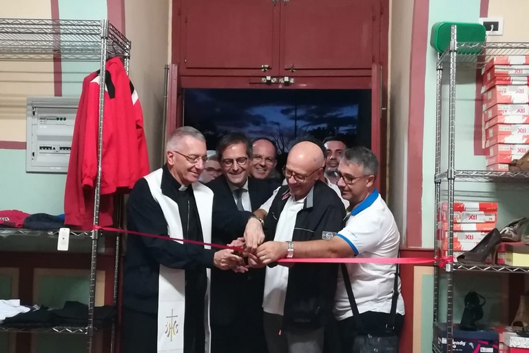 Inaugurato l'emporio ecosolidale della Caritas