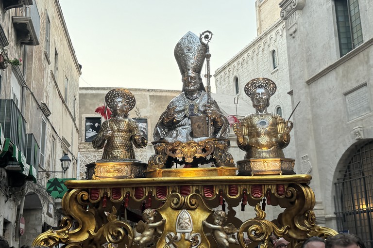 Festa Patronale, la processione dei Busti Reliquiari Argentei