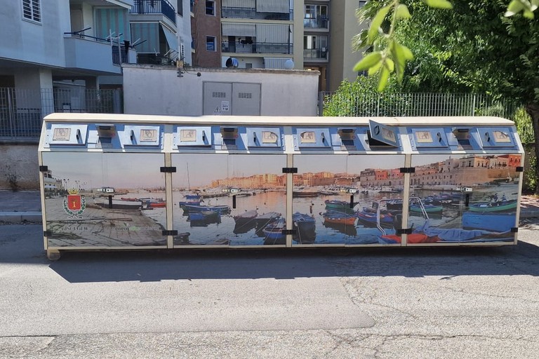 Isola ecologica mobile di via Bellini