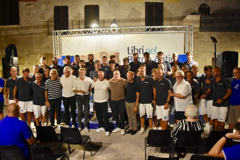 L'Unione Calcio Bisceglie si presenta alla città. <span>Foto Alessio Ferrante</span>