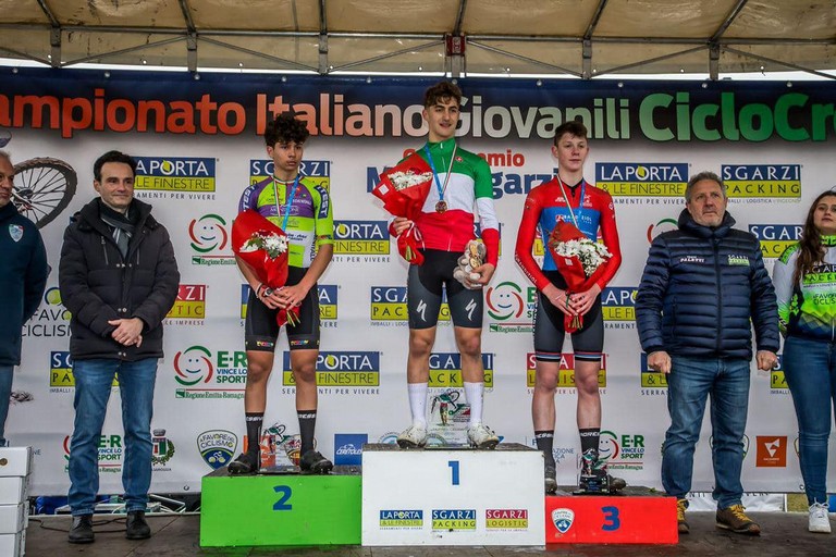 Francesco Dell'Olio medaglia d'argento ai campionati italiani di ciclocross