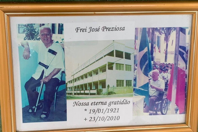 Dedica a Frei Josè Preziosa