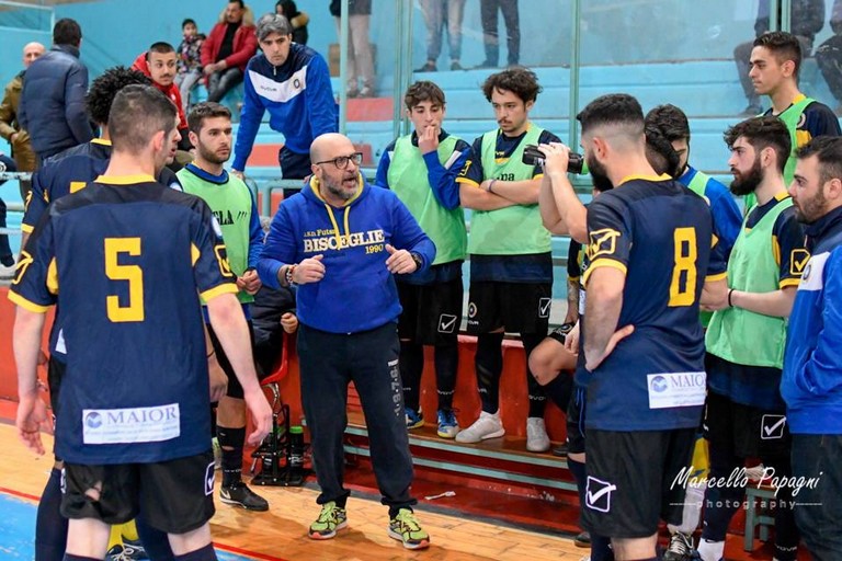 Un timeout del Futsal Bisceglie. <span>Foto Marcello Papagni</span>