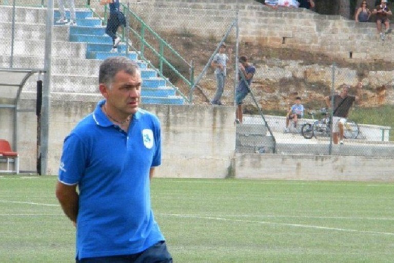 Gaetano Fanelli, tecnico degli Allievi regionali Unione. <span>Foto Unione Calcio Bisceglie</span>