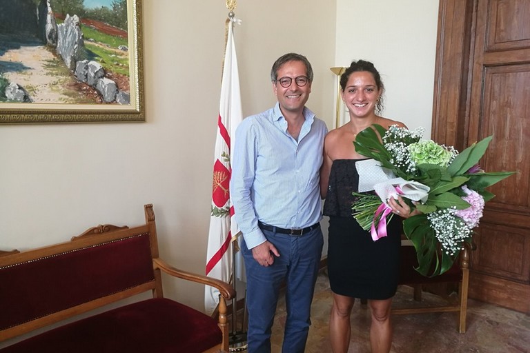 Il sindaco Angarano con Elena Di Liddo a Palazzo San Domenico