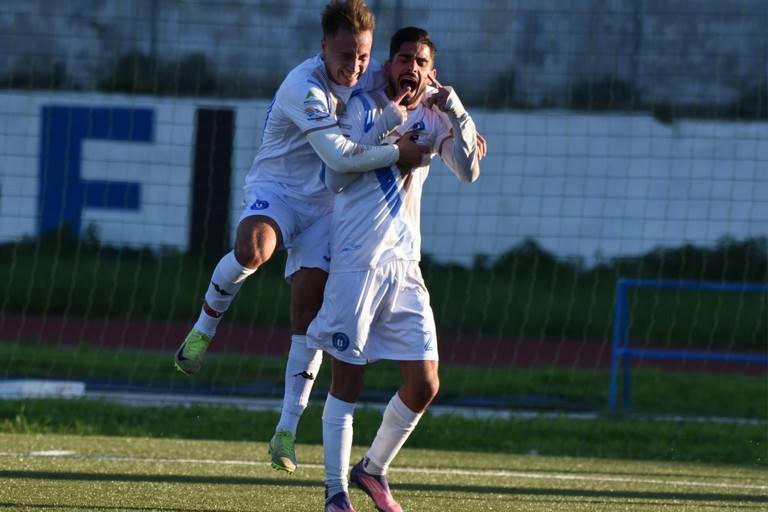 Esultanza Unione Calcio. <span>Foto Marcello Papagni</span>