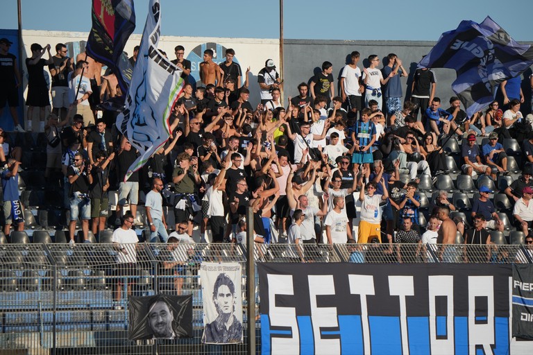 Tifosi Bisceglie Calcio. <span>Foto Emmanuele Mastrodonato</span>