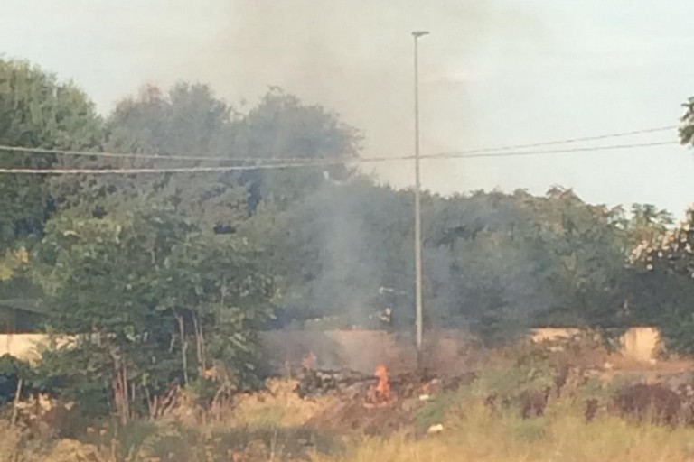 Incendio in via Aldo Capitini