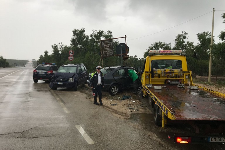 Incidente sulla provinciale Bisceglie-Corato, due feriti