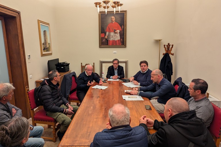 Incontro operatori piazza pesce Bisceglie