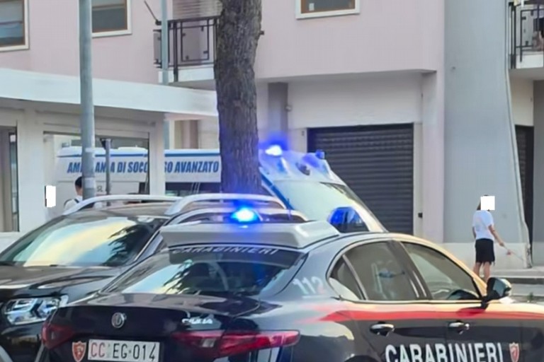 Tentato scippo a un anziano in via Sacerdote Di Leo
